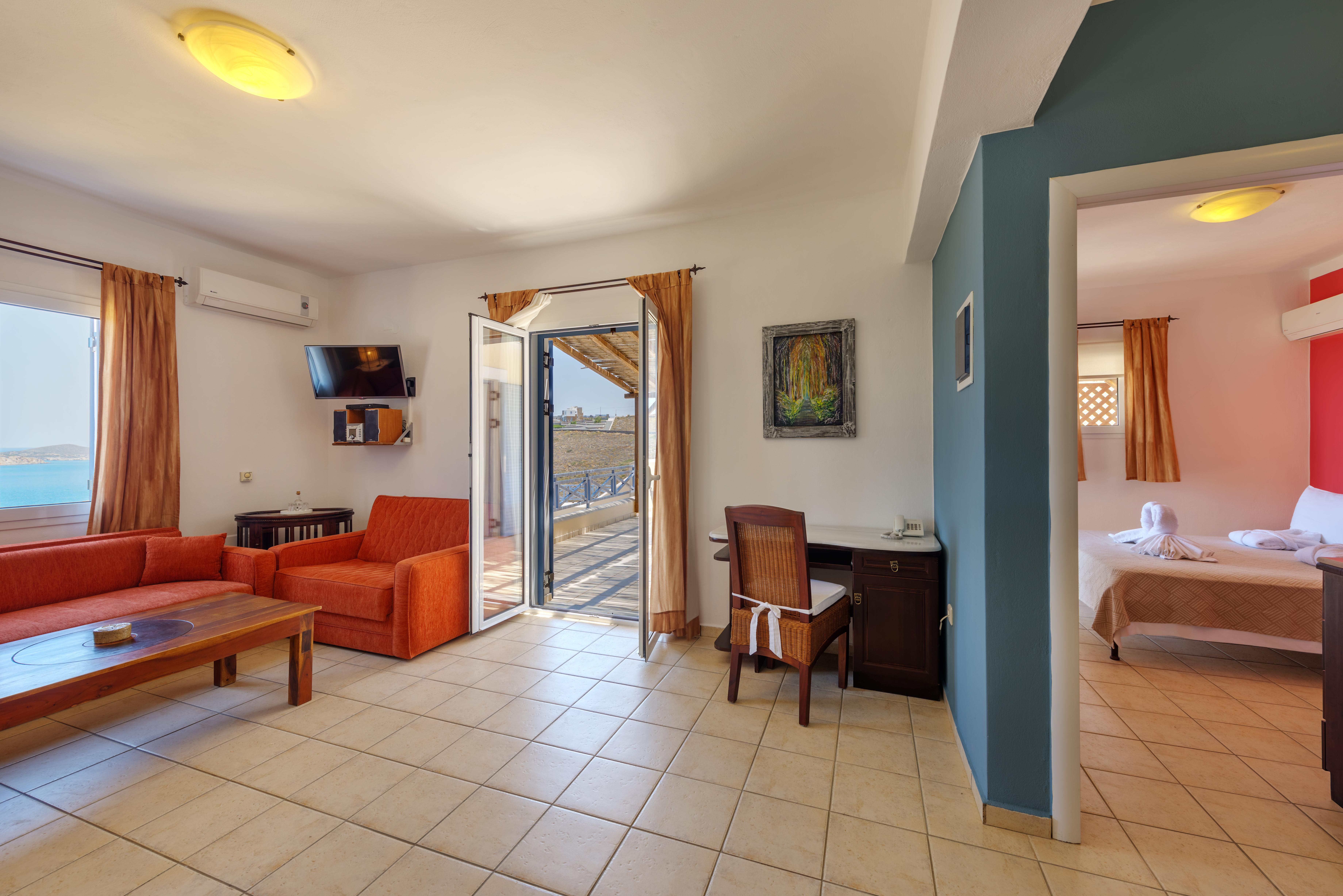 Sunrise Beach Suites Azolimnos Bagian luar foto