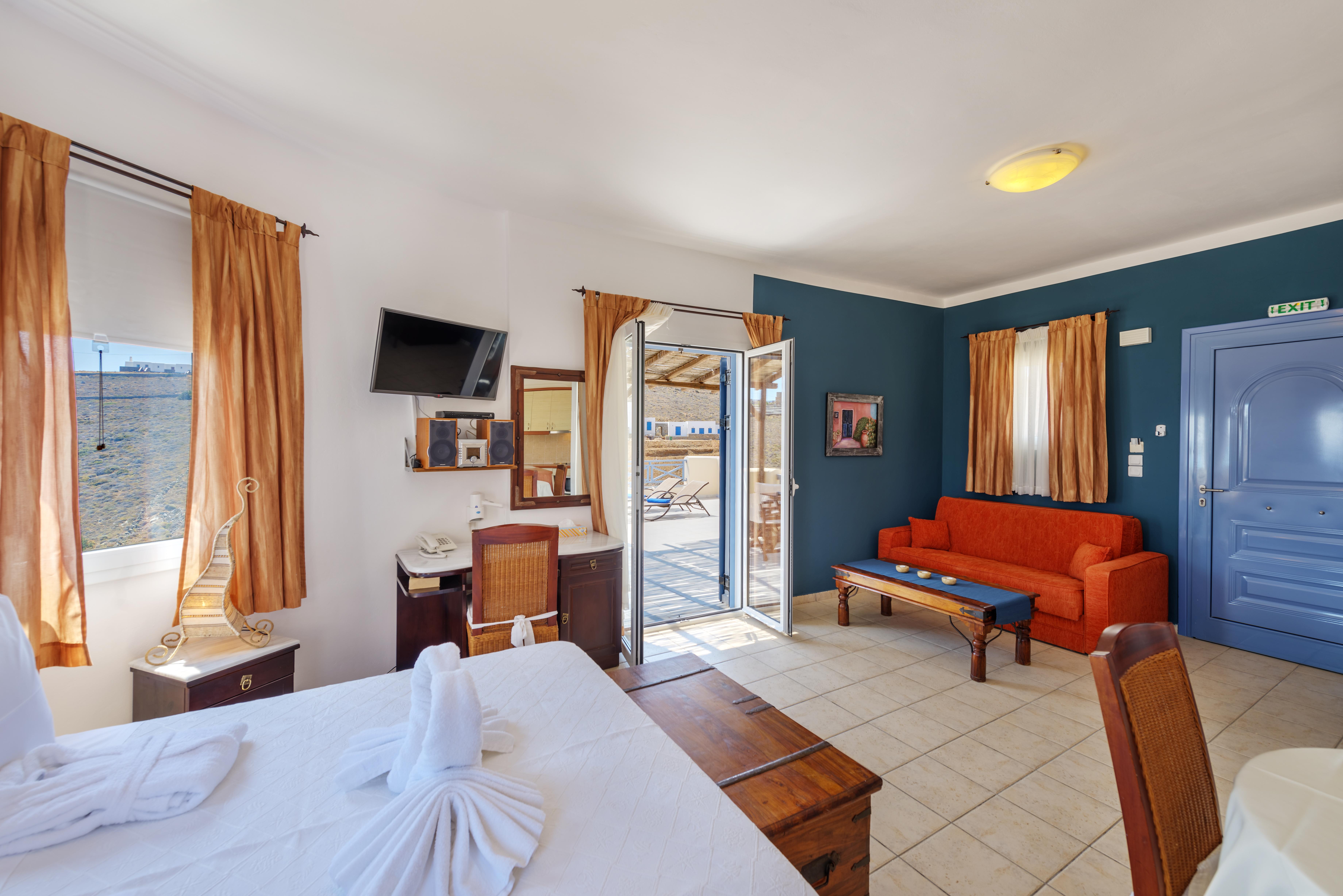 Sunrise Beach Suites Azolimnos Bagian luar foto